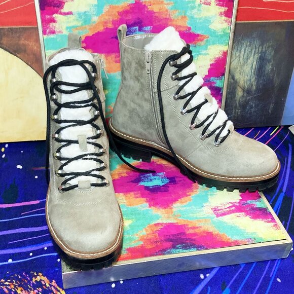 WOMEN'S ** A NEW DAY * BOOTS FAUX LEATHER FUR LACE UP COMBAT BOOTS WOMENS SIZE 9 - Picture 3 of 8